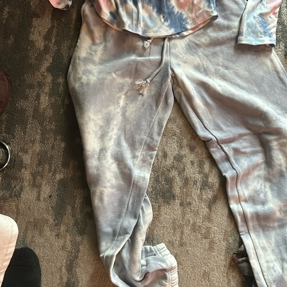 Abercrombie S sweat pants water color violet